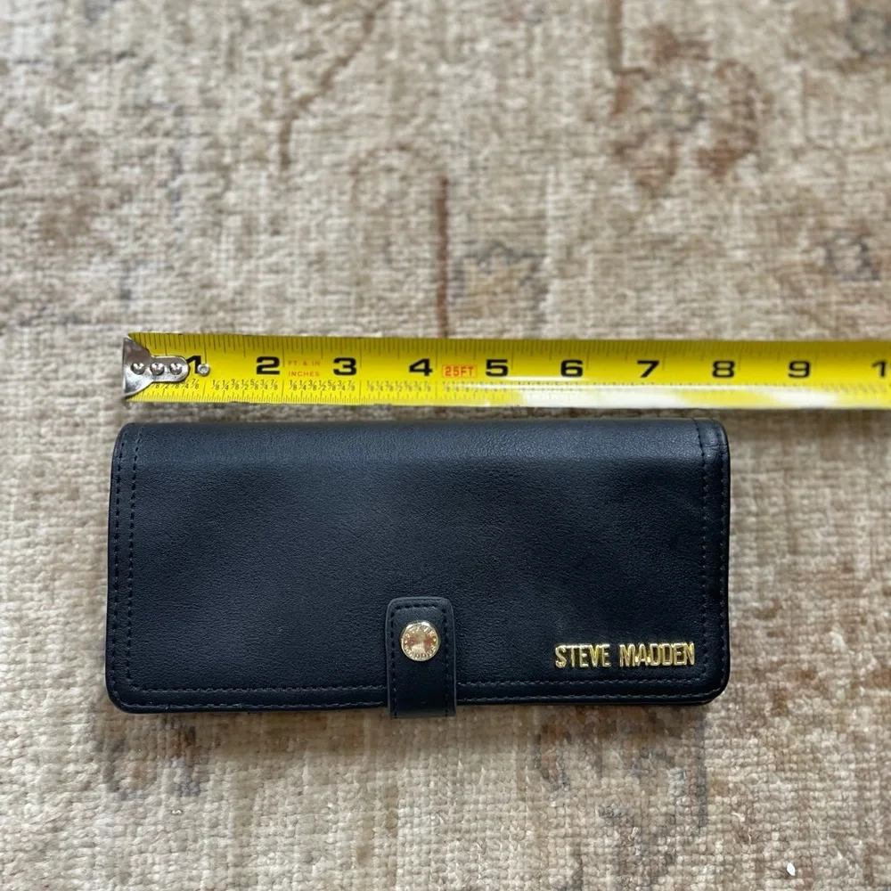 Steve Madden Black Clutch Wallet with Gold Accent - Picture 5 of 9